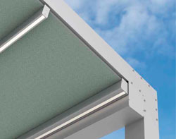 Pérgola Lona Tensada con Iluminación