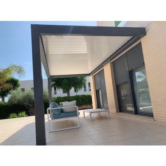 Pérgola Bioclimática de Saxun